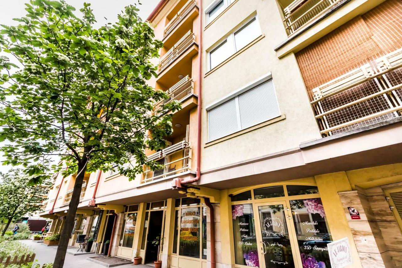 Bpr Hello Hollo Apartment Будапеща Екстериор снимка